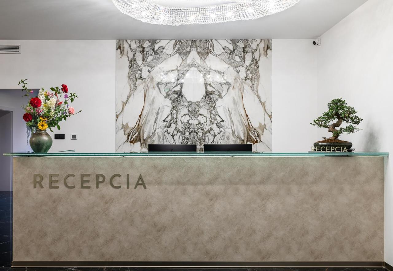 Hotel Zemplen Michalovce Exteriör bild